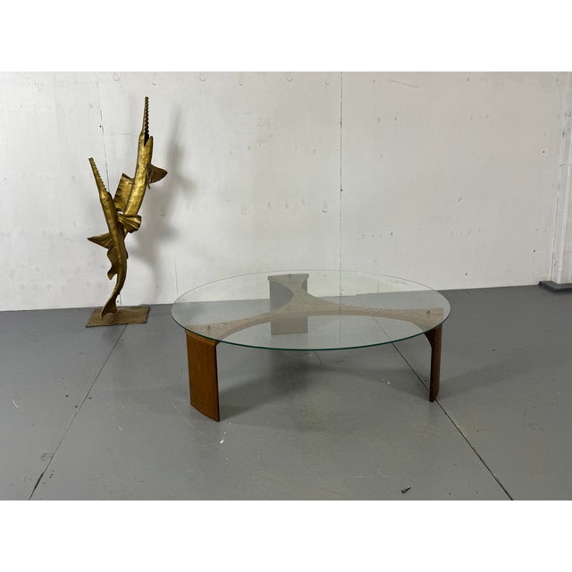 Mid-Century Modernist Round Wenge and Glass Coffee Table, 1960s For Sale - Image 9 of 16