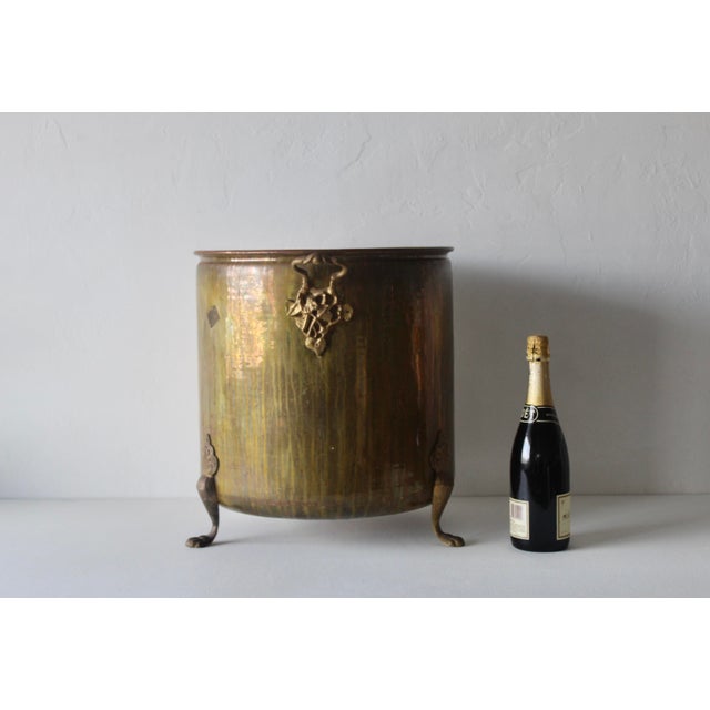 Extra Large English Style Brass Hammered Paw Footed Planter With Ornate Handles Vintage Mid Century For Sale - Image 15 of 18