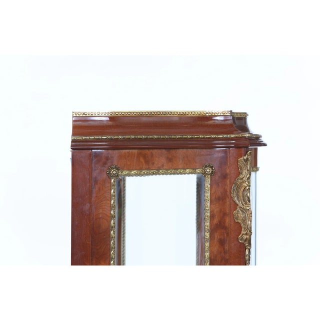 Louis XV Style Bronze Mounted China / Display Cabinet For Sale - Image 9 of 13