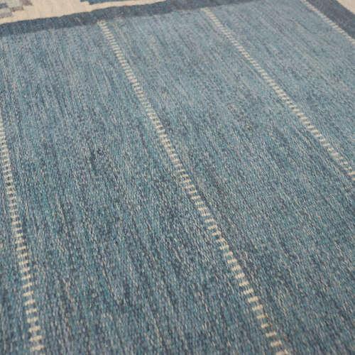Mid-Century Swedish Handmade Flat Weave Rug For Sale - Image 10 of 13