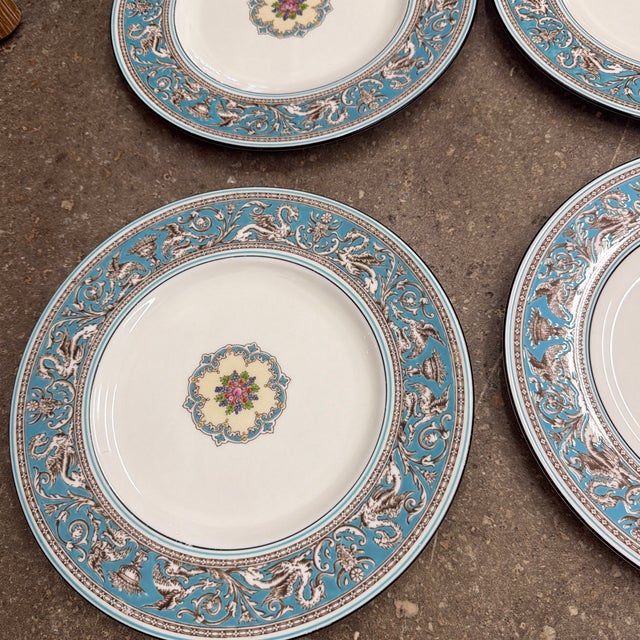 Set of 12 Vintage Wedgwood Florentine Turquoise Bone China Dinner Plates. First introduced in 1931 on a fine bone China...