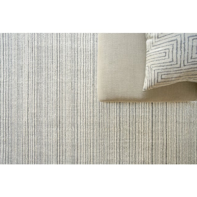 Exquisite Rugs Rossini Handmade Nylon & PET Yarn Silver Rug-9'X12' For Sale In Los Angeles - Image 6 of 7