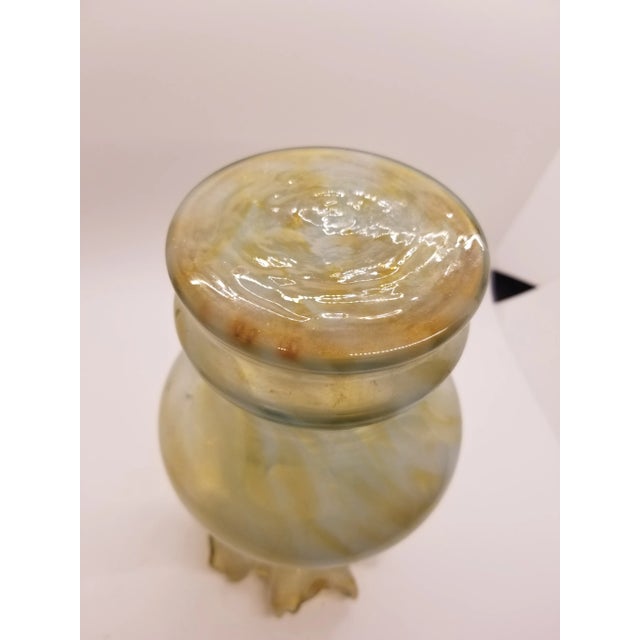 American Vintage Swirl Colored Ruffled Edge Art Glass Vase For Sale - Image 3 of 4