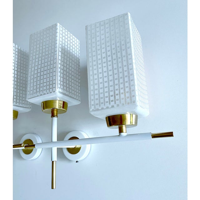 Mid-Century Modern French Glass Sconces, 1960s, Set of 2 For Sale - Image 18 of 18