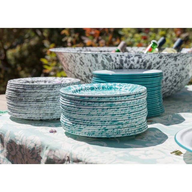 Crow Canyon Home Splatterware, Medium Basin in Blue & White For Sale In San Francisco - Image 6 of 7