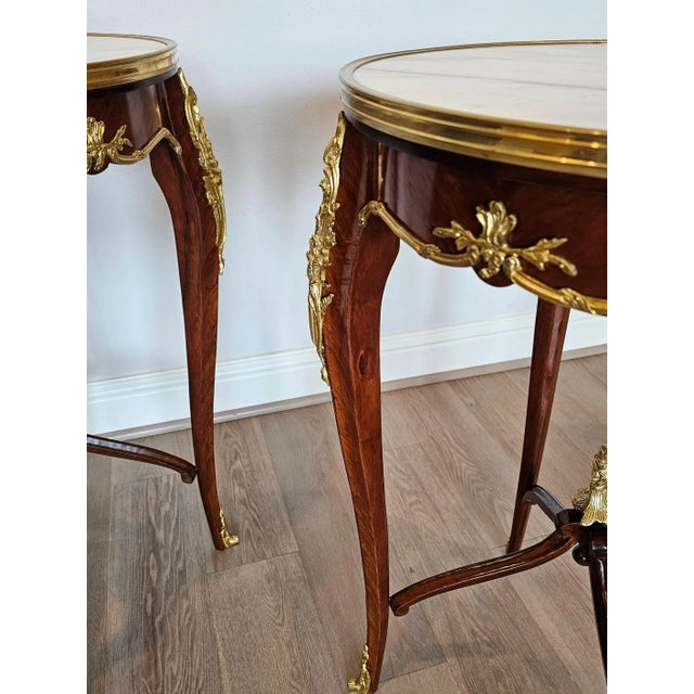 Fine French Louis XV Style Kingwood Marble Top Side Tables After Francois Linke Léon Messagé - a Pair For Sale In Dallas - Image 6 of 12