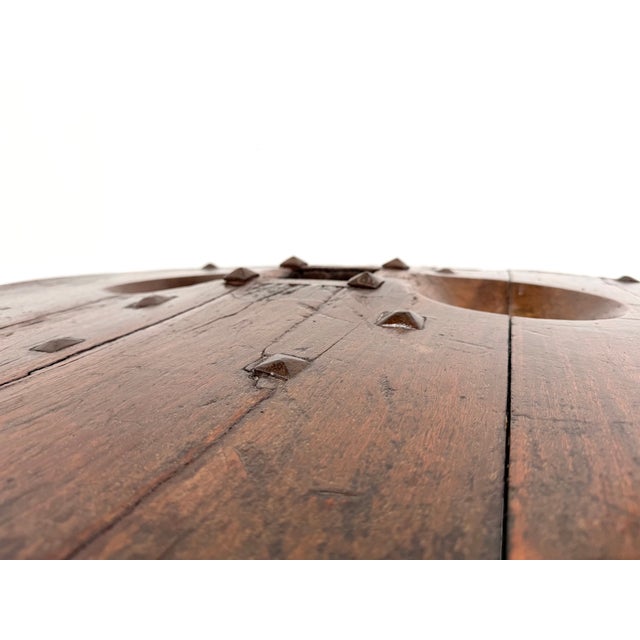 Brazilian Folk Art Brutalist Circular Coffee Table in Wood, 1950s For Sale - Image 10 of 18