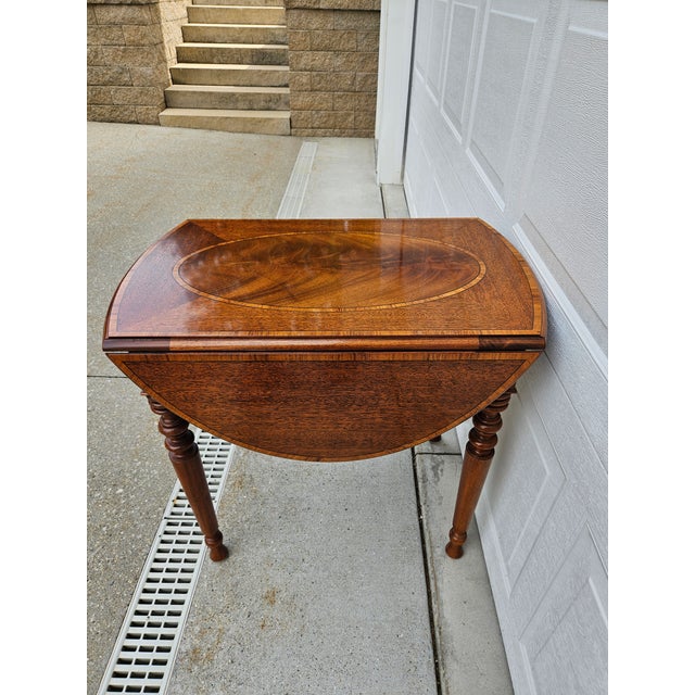 Baker Furniture Mahogany Pembroke Drop-Leaf Side Table Satinwood Inlay For Sale - Image 11 of 12