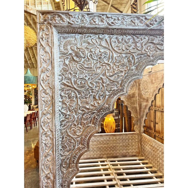 Vintage Carved White Wash Canopy Queen Daybed For Sale In Los Angeles - Image 6 of 9