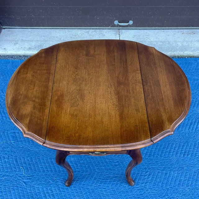 1980s 1980s Ethan Allen Country French Birch Drop Leaf Side Table With Drawer (26-8302 Fruitwood) For Sale - Image 5 of 12