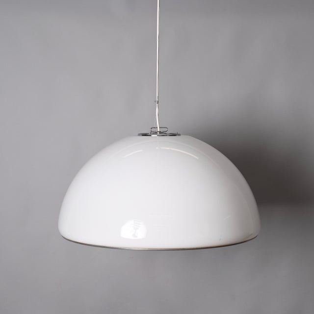 White Mid-Century Italian Pendant in Metal and White Acrylic Glass by Harvey Guzzini, 1970s For Sale - Image 8 of 14