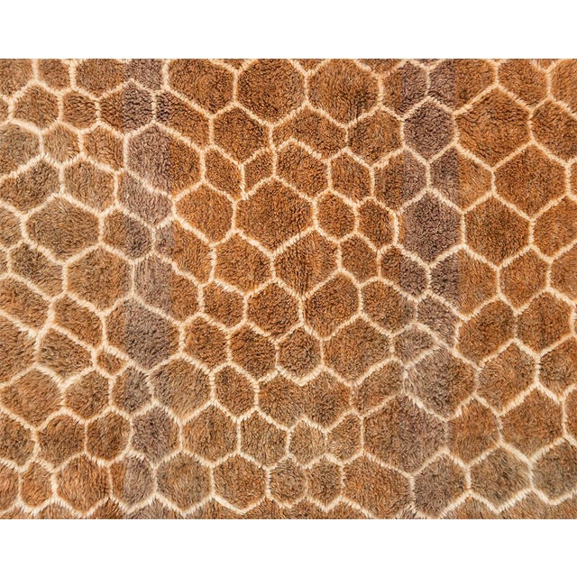 Warm Honeycomb Hand-Knotted Wool Rug | 12'5" X 8'11" | One of a Kind For Sale - Image 9 of 9