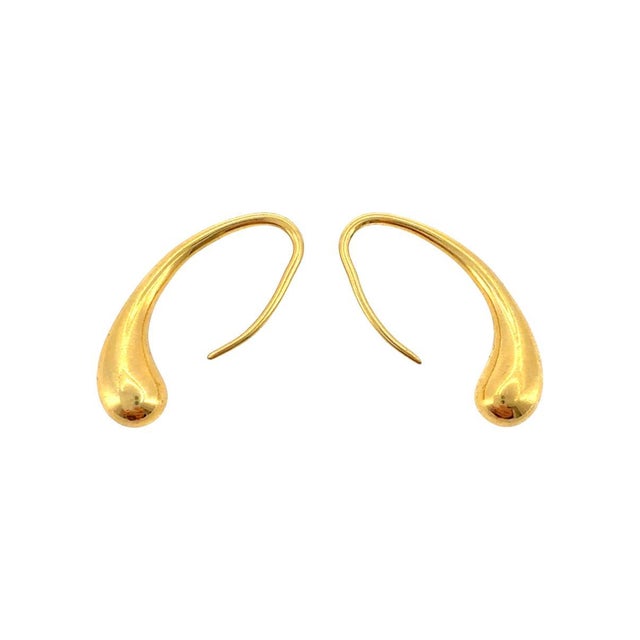 Contemporary Tiffany & Co. Elsa Peretti Spain 18k Gold Teardrop Earrings For Sale - Image 3 of 8