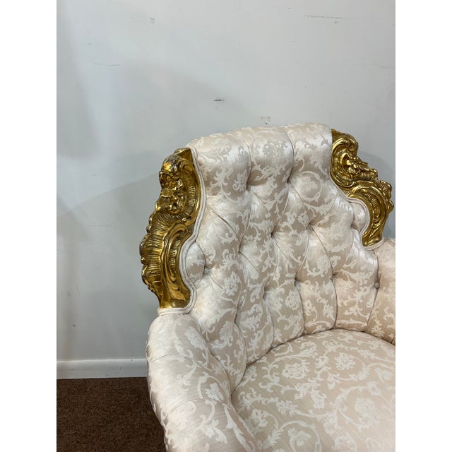 Early 20th Century French Louis XV Style Pair of Gilded Gold Creme Tufted Chairs For Sale - Image 11 of 12