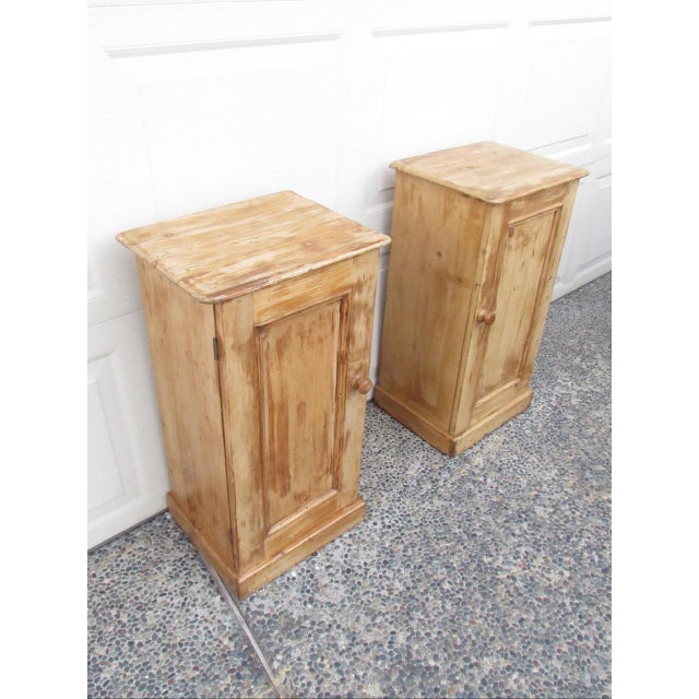 Pair of Antique English Rustic Pine Nightstands For Sale In San Francisco - Image 6 of 17