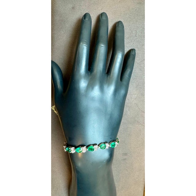 Gemstone 8 Ct Natural Brazil Emerald & Diamond Tennis Bracelet 14 Karat Yellow Gold 7 " For Sale - Image 7 of 18