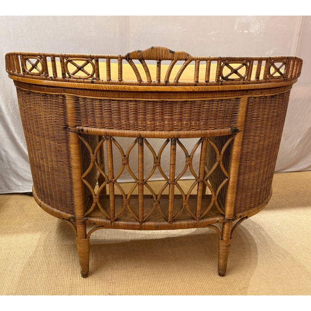 Art Nouveau Ladies Writing Desk in Oak and Rattan with Vitrine Cabinets, 1910 For Sale - Image 6 of 10