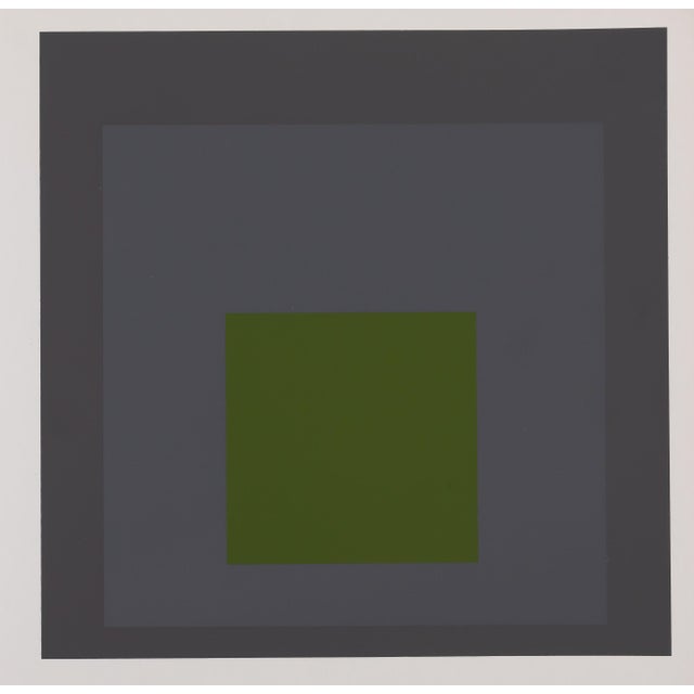 Josef ALBERS (1888-1976) Homage to the square: Embedded Color screen printing On vellum, 24 x 23 cm Excellent condition...