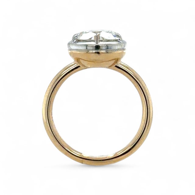 Metal Gia Certified 3.03 Carat Round Brilliant Cut Diamond Engagement Ring, Size 6.5 For Sale - Image 7 of 8