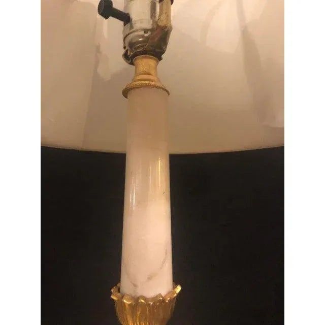 French French Gilt Bronze and Alabaster Table Lamp For Sale - Image 3 of 10