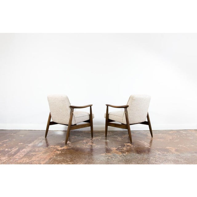 Set of GFM 87 Armchairs attributed to Juliusz Kędziorek for Gościcńskie Furniture Fabryki, 1960s For Sale - Image 11 of 14
