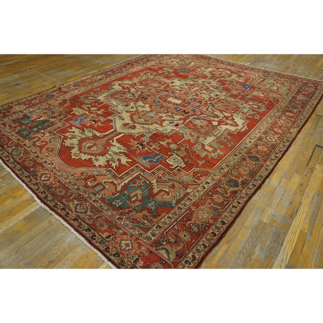 Textile 1880s Coral Classic Geometric Heriz Design Medallion Antique Persian Serapi Rug For Sale - Image 7 of 10