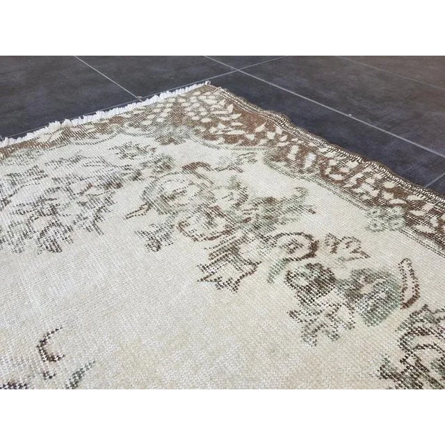 Beige Vintage Turkish Wool Rug-3’11’x6’7" For Sale - Image 8 of 11