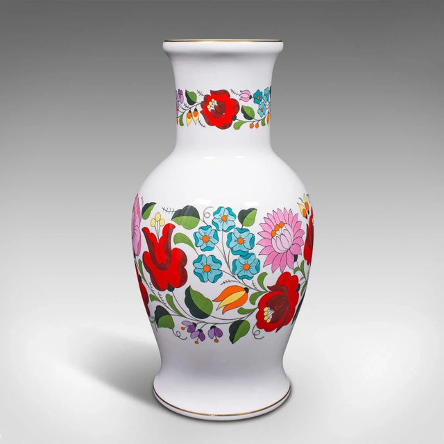 1980s Large Vintage Hungarian Ceramic Flower Vase For Sale - Image 6 of 13