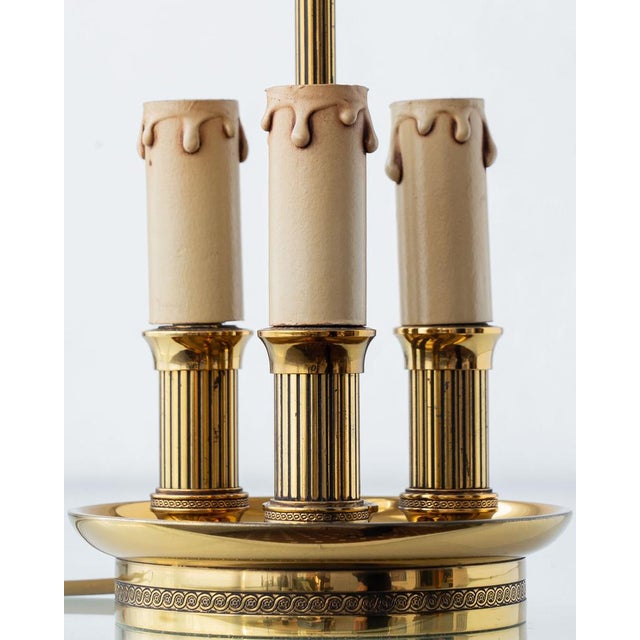 French Empire Brass Three-Light Bouillotte Lamp with Gilt Laurel Tôle Shade For Sale - Image 16 of 18