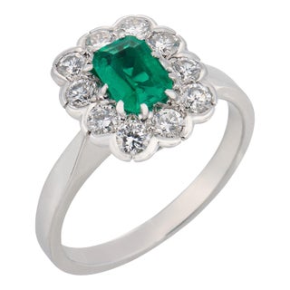Vintage Colombian Emerald Diamond 18k White Gold Cluster Ring, Size 7.25 For Sale