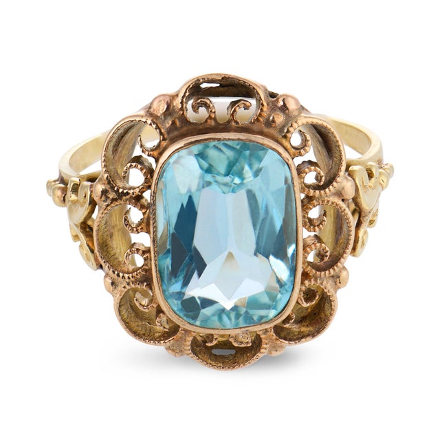 Victorian 19th Century Victorian 3.00 Carat Aquamarine 14k Yellow Gold Ring, Size 7 For Sale - Image 3 of 5