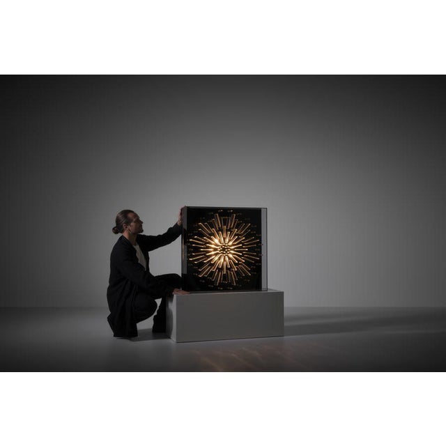 1970s Optical Methacrylate Light Sculpture, France, 1970s For Sale - Image 5 of 11