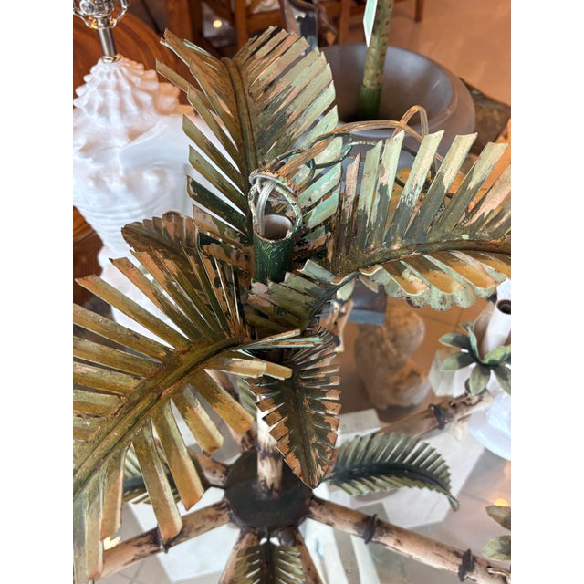 Hollywood Regency Vintage Tole Metal Palm Beach Tree Leaf Leaves 8 Light Chandelier For Sale - Image 3 of 17