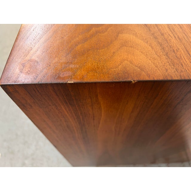 Mid-Century Nine Drawer Walnut 'Elegette' Dresser by Furnette Industries For Sale - Image 15 of 18
