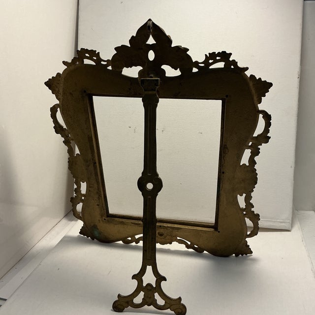 Late 19th Century VTG Ornate Brass Metal Floral Scroll Empty Photo Picture Frame No Glass For Sale - Image 5 of 12