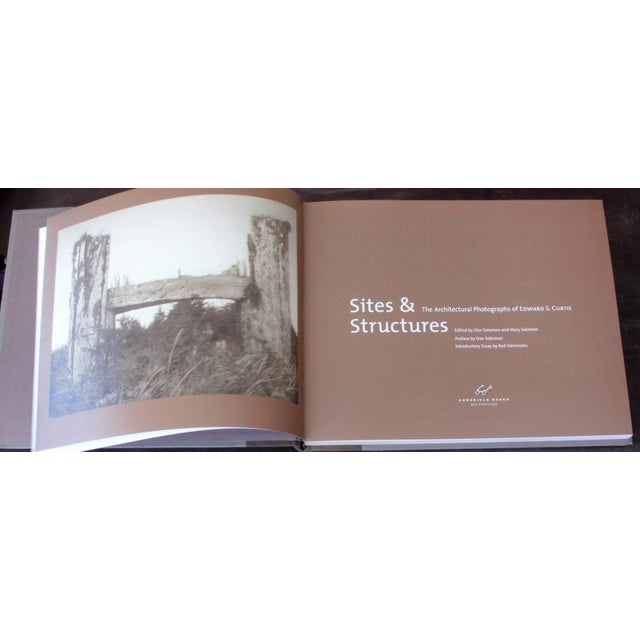 A Lot of Architectural & Historical Photography Coffee-Table Books – 3 Editions For Sale - Image 10 of 18