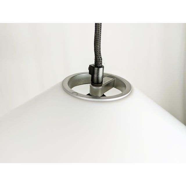Artemide White Plastic and Metal Counterweight Aggregato Pendant Lamp by E. Mari for Artemide, 1978 For Sale - Image 4 of 14