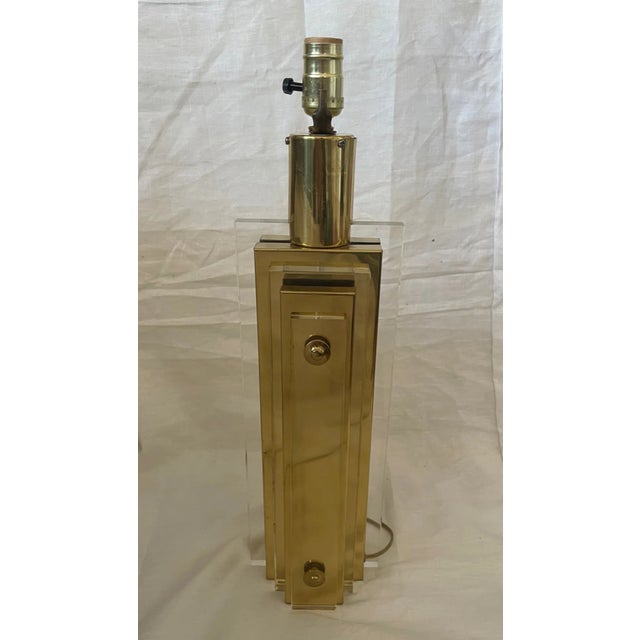 Vintage Art Deco / Hollywood Regency Table Lamp with Nine vertical slabs of alternating brass and lucite w/ circular...