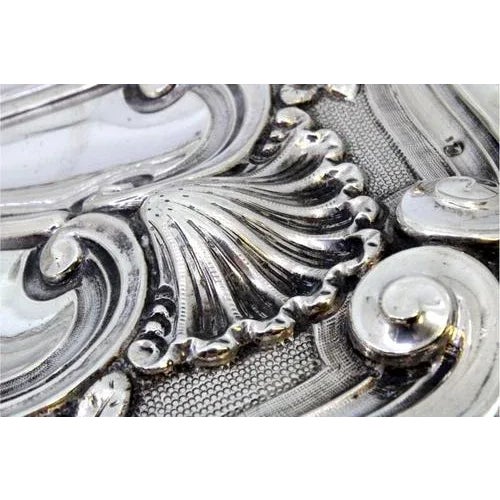 Shell-Shaped Silver Wall Tray with Reliefs and Floral Motifs For Sale - Image 4 of 8