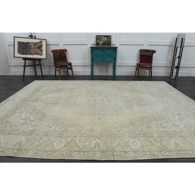 Persian 1970s Vintage Persian Handknotted Wool Beige Oversize Area Rug For Sale - Image 3 of 11