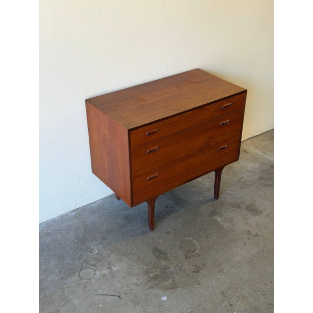 Vintage Danish Teak Dressing Table Dresser – Mid Century Modern Vanity 1960s For Sale - Image 9 of 10