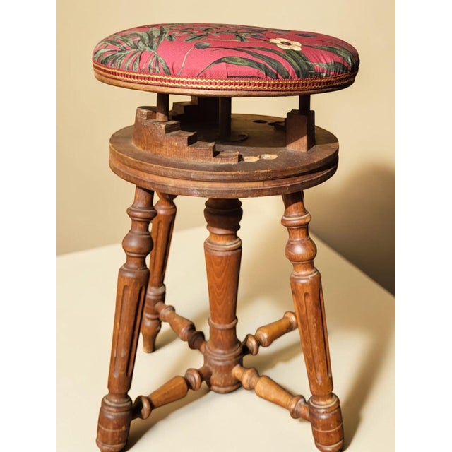 Antique Napoleon III Swivel Piano Stool in Beechwood, 1890s For Sale - Image 4 of 7