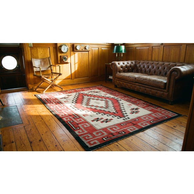 1930s Ivory Red Medallion Antique American Navajo Rug Ganado 5' X 7'5" Flatweave Wool Carpet For Sale - Image 9 of 9