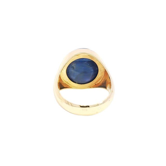 Contemporary 17.61 CTW Mid-Century No Heat Burmese Sapphire 18k Yellow Gold Ring, Size 7 For Sale - Image 3 of 11