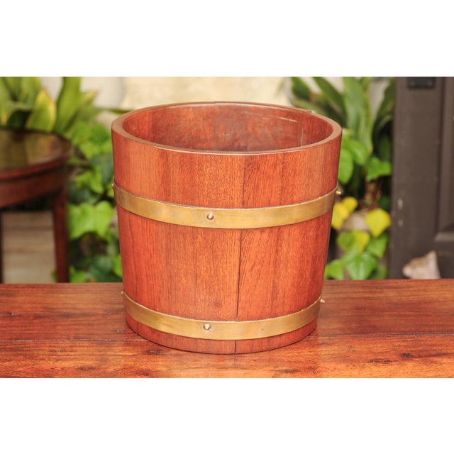 English Edwardian Oak Bucket with Brass Braces by R.A Lister & Co., Circa 1900 For Sale - Image 10 of 10