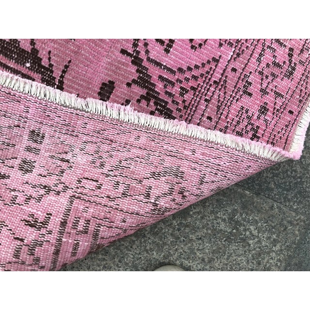 1960s Vintage Turkish Rug - 5′6″ × 8′8″ For Sale - Image 4 of 11