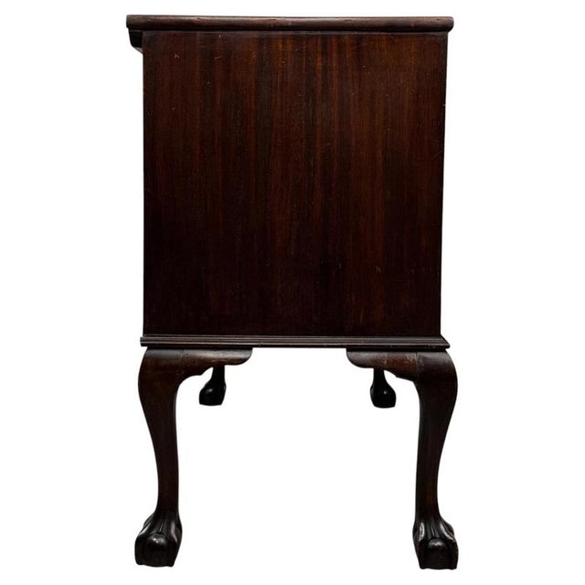 Antique Mahogany Chest with Traditional Design, 1900s For Sale - Image 6 of 12
