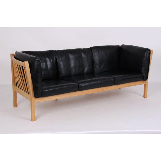 2000 - 2009 Model AH303 Sofa with Black Leather by Andreas Hansen for Brødere Andersen, 1980s For Sale - Image 5 of 10