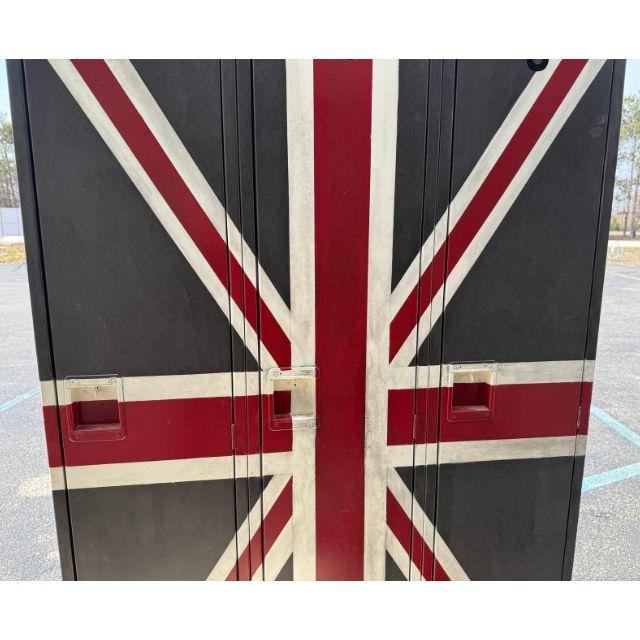 Metal Mid-Century 3-Bay Industrial Steel Lockers, Hand-Painted British Union Flag Motif For Sale - Image 7 of 12