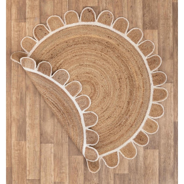 White Round Jute Scallop Rug - 9' X 9' For Sale In San Francisco - Image 6 of 9